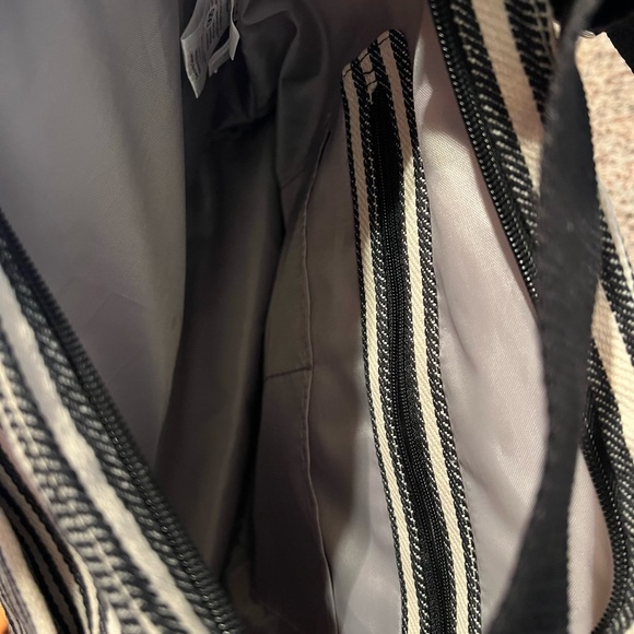 Thirty-One purse - Picture 4 of 4